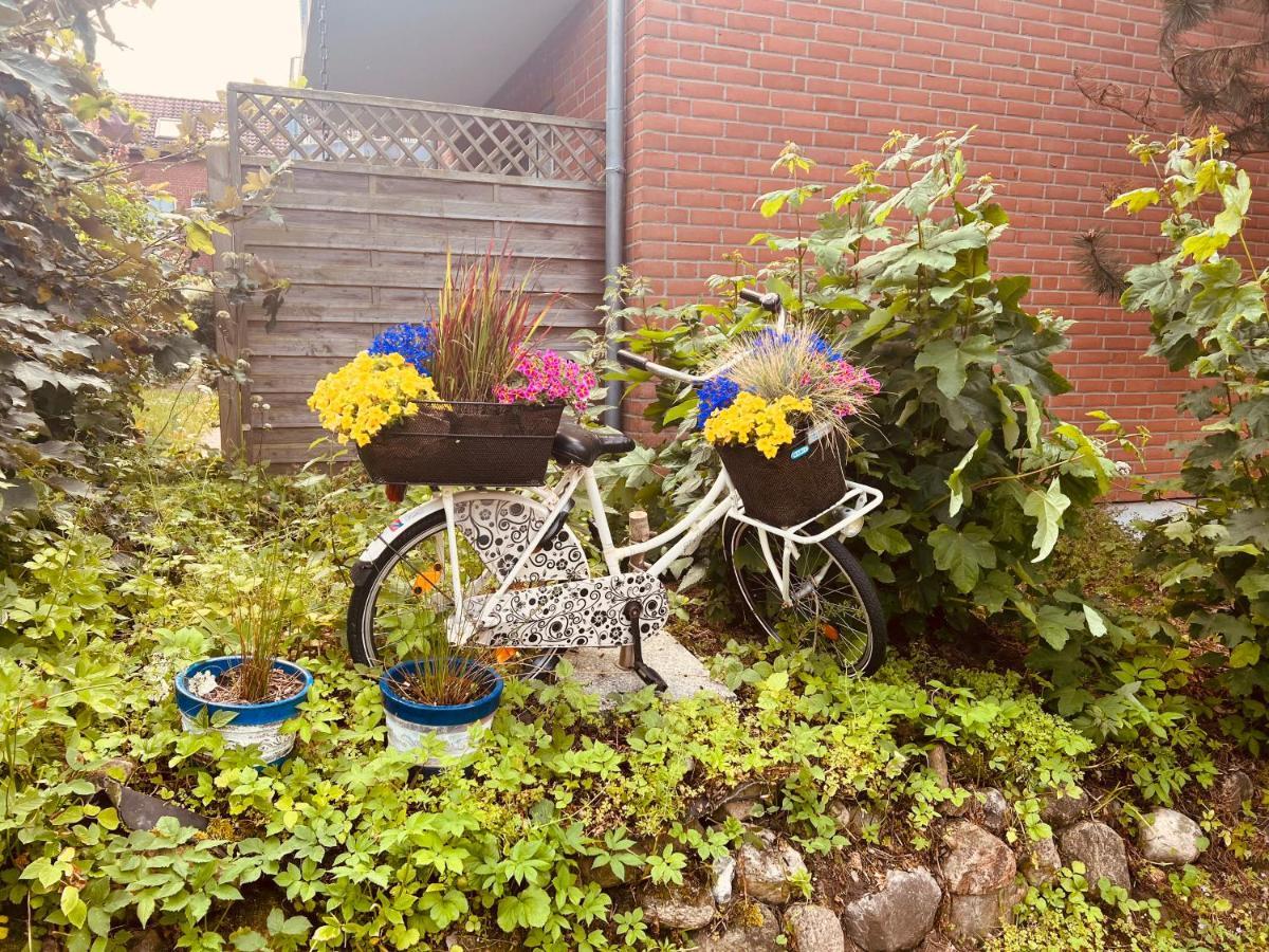 Seelund - Meeresrauschen Lauschen - Ruhiges Sonniges Apartment Mit Garten Und Terrasse Nahe Strand Und Ostsee เชินฮาเกน ภายนอก รูปภาพ